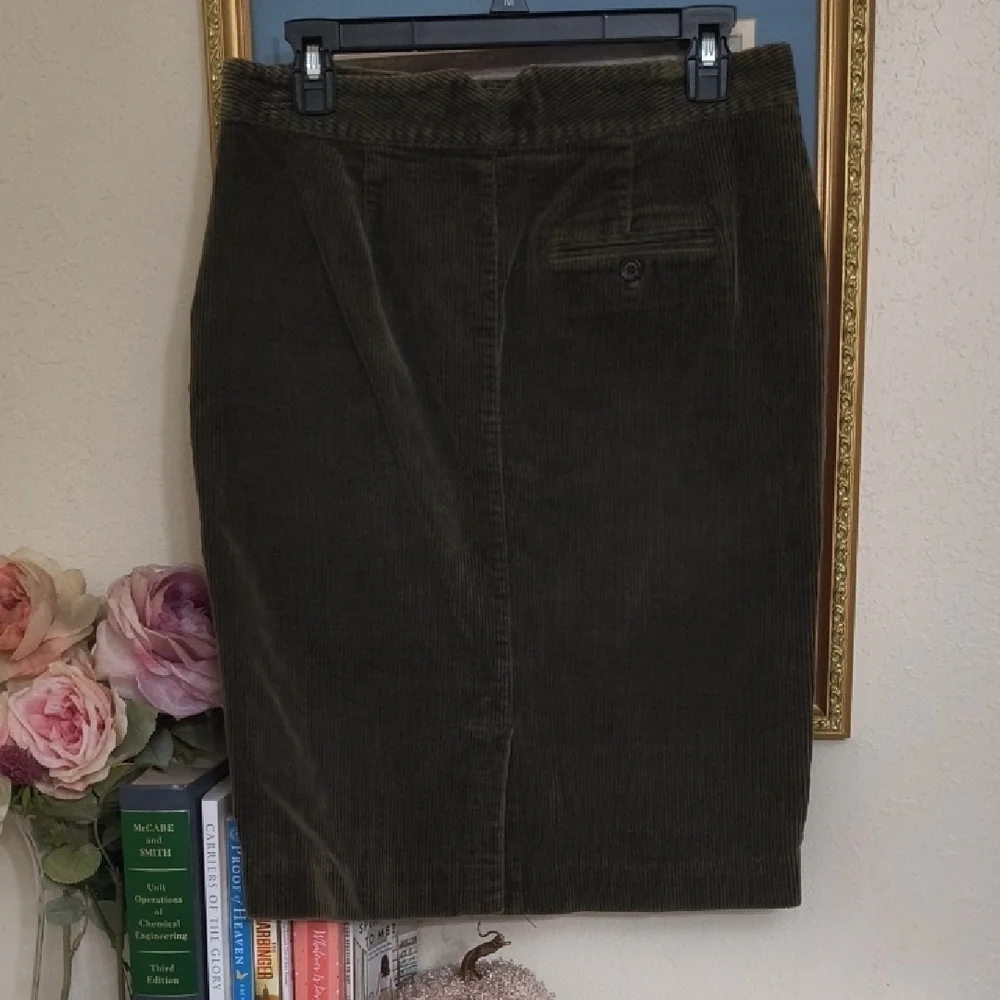 Olive Corduroy Pencil Skirt Size 4 Feminine Pumpkin Patch Pictures Whimsigoth - Picture 7 of 16